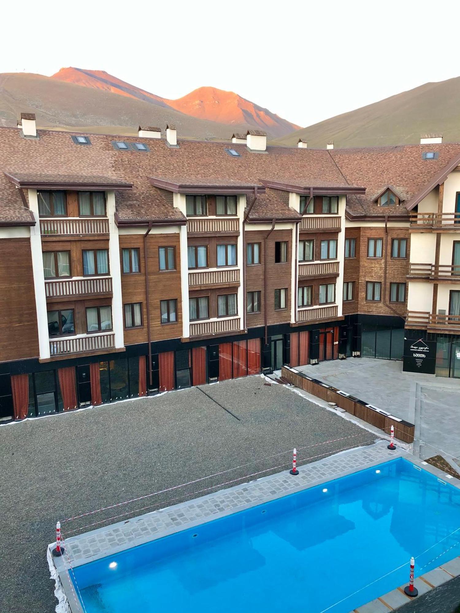 Gvc 215 New Gudauri Apartment Luaran gambar
